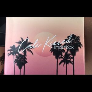 Cali Kisses SmashBox